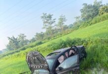 वाहना वरील नियंत्रन सुटल्याने झालेल्या अपघातात एकाचा मृत्यू, तीन जखमी